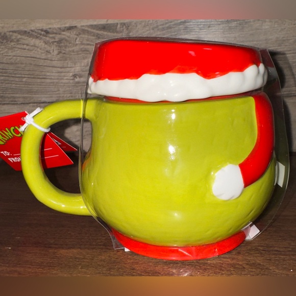 Super Cute The Grinch 3D Face Hot Cocoa Mug Set - NEW - Picture 8 of 12